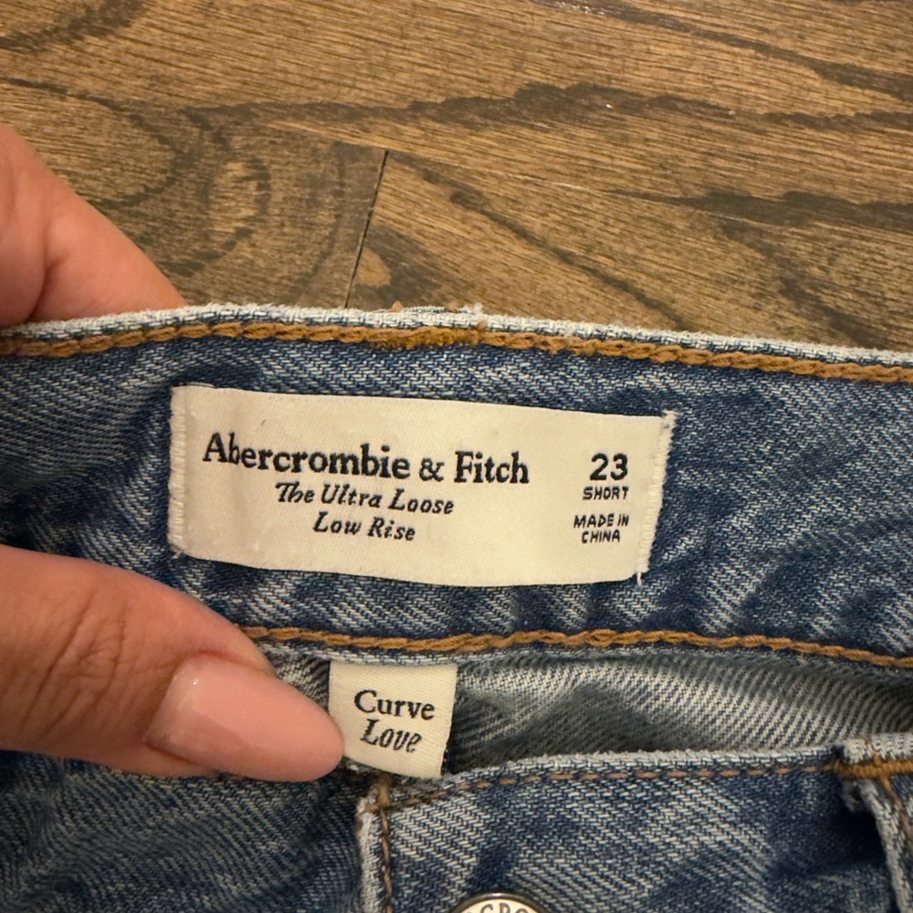 Abercrombie and fitch Low Rise Ultra Loose Jean curve love - Picture 3 of 3